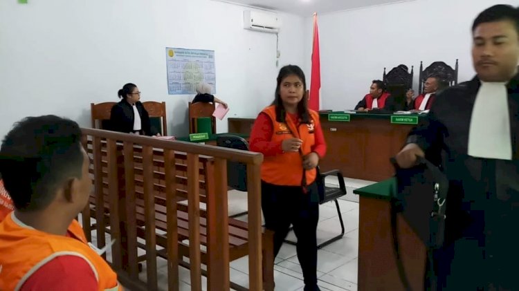 Gelapkan Uang Perusahaan, Sales Wanita Ini Diseret ke Pengadilan