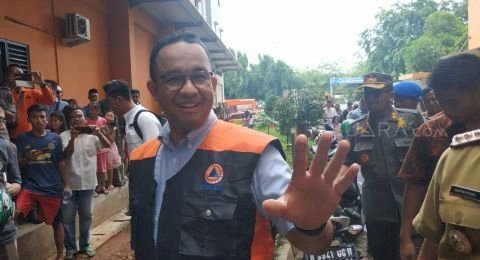 Gubernur Anies Minta Warga Jangan Keluar Rumah: Bertahan Dulu Tiga Minggu di Jakarta!