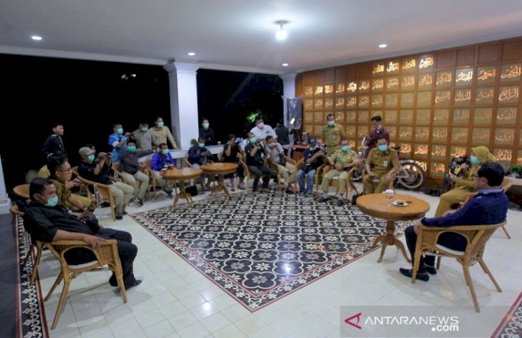 Sejumlah Wartawan yang Wawancarai Bima Arya Cemas!