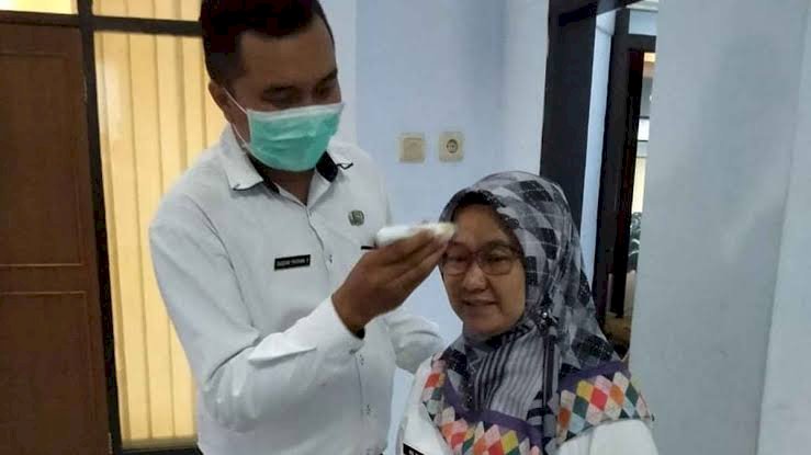 Prioritaskan Cek Kesehatan, Pengamat: Pertama Tenaga Medis Dulu, Ngantre-lah Kan DPR Dipilih Rakyat