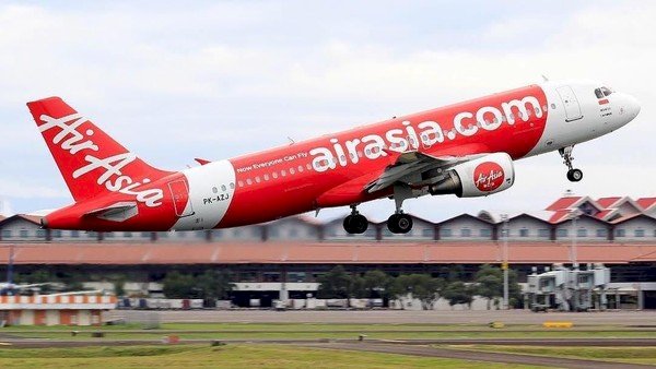 Heboh Soal Penumpang Positif COVID-19 di AirAsia QZ556, Begini Penjelasan Manajemen...