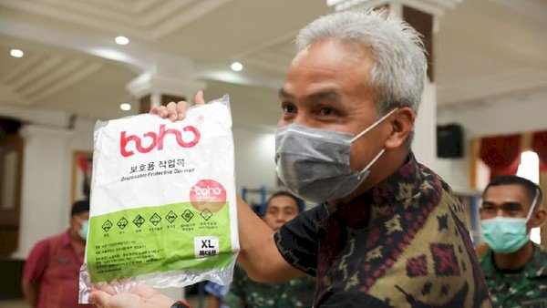 Bantuan APD dari China Tapi Kok Made In Indonesia?